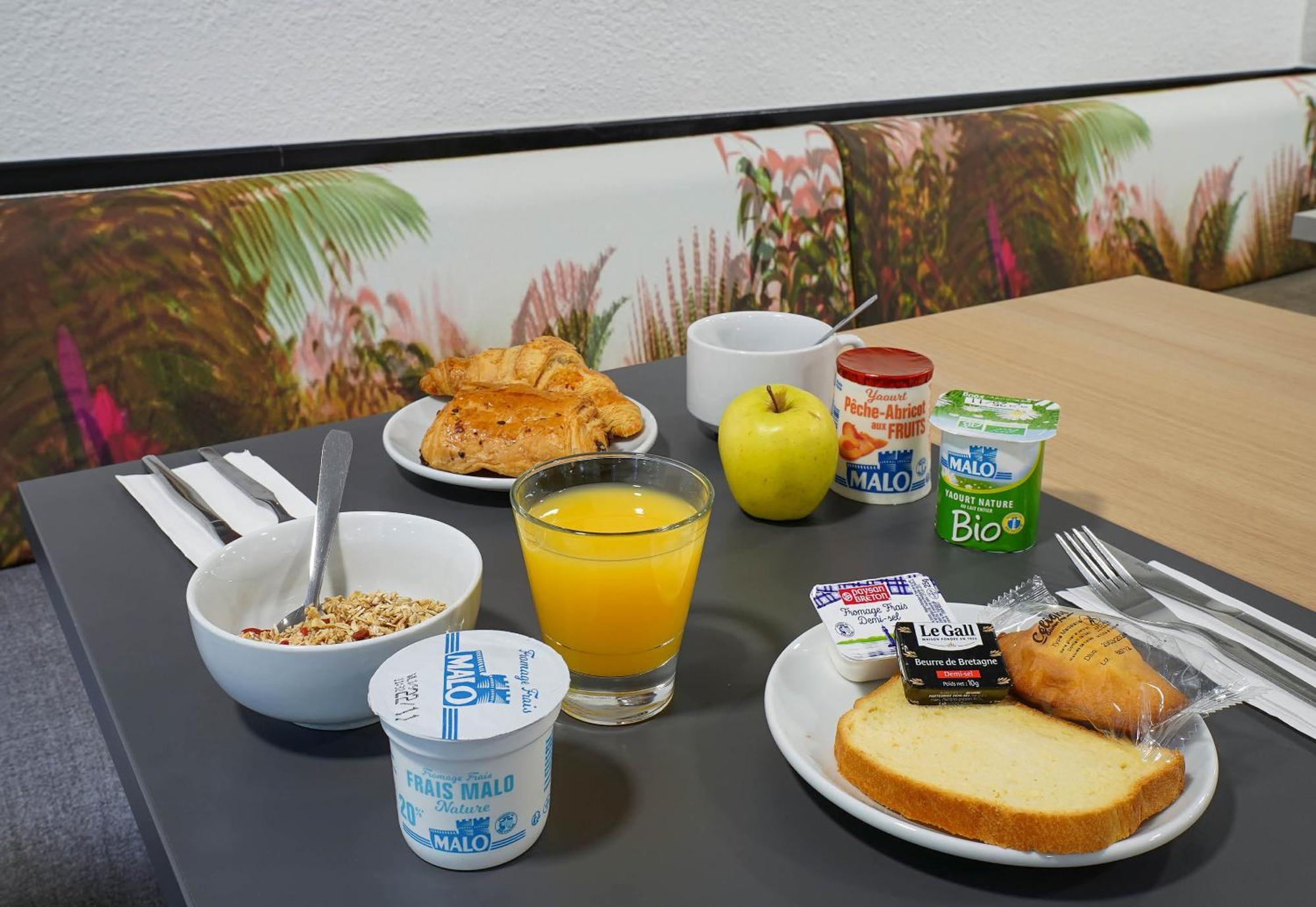 B&B Hotel Marseille Parc Chanot Εξωτερικό φωτογραφία
