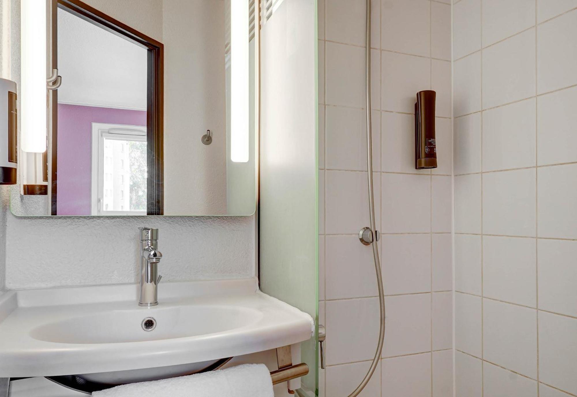 B&B Hotel Marseille Parc Chanot Εξωτερικό φωτογραφία