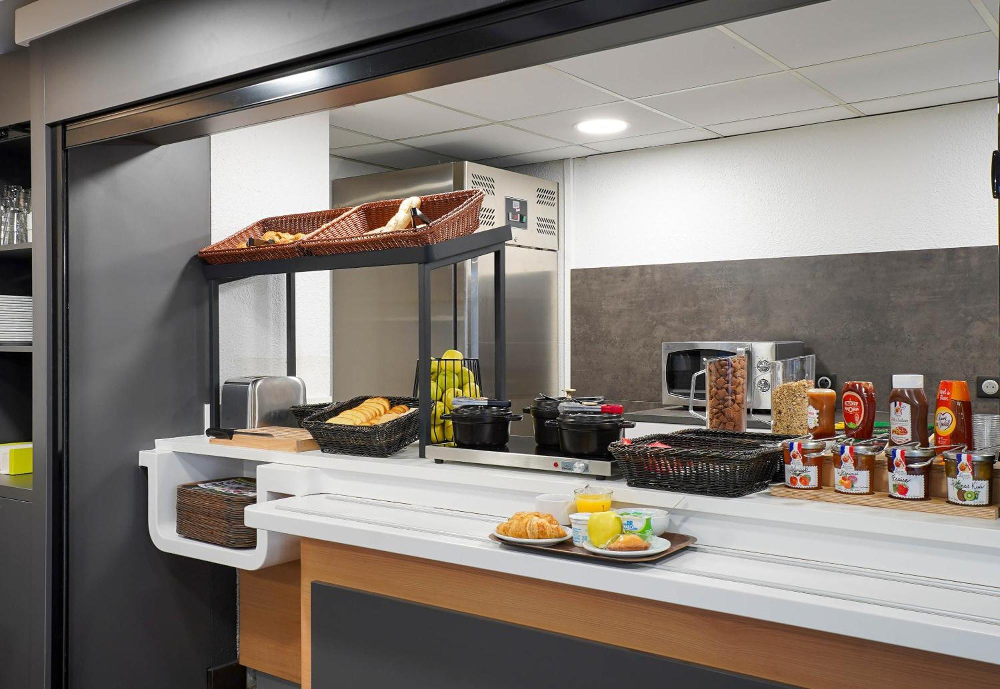 B&B Hotel Marseille Parc Chanot Εξωτερικό φωτογραφία